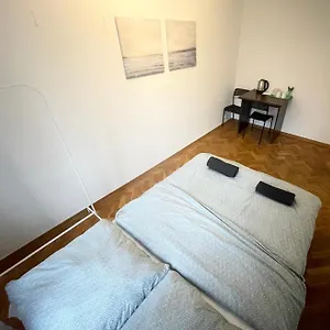 apt-fantastic-waw-sz8-pokoj-d.warsawhotelspoland.com/